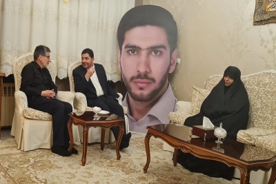 مخبر: