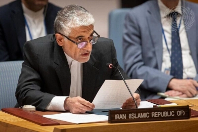 سفیر ا